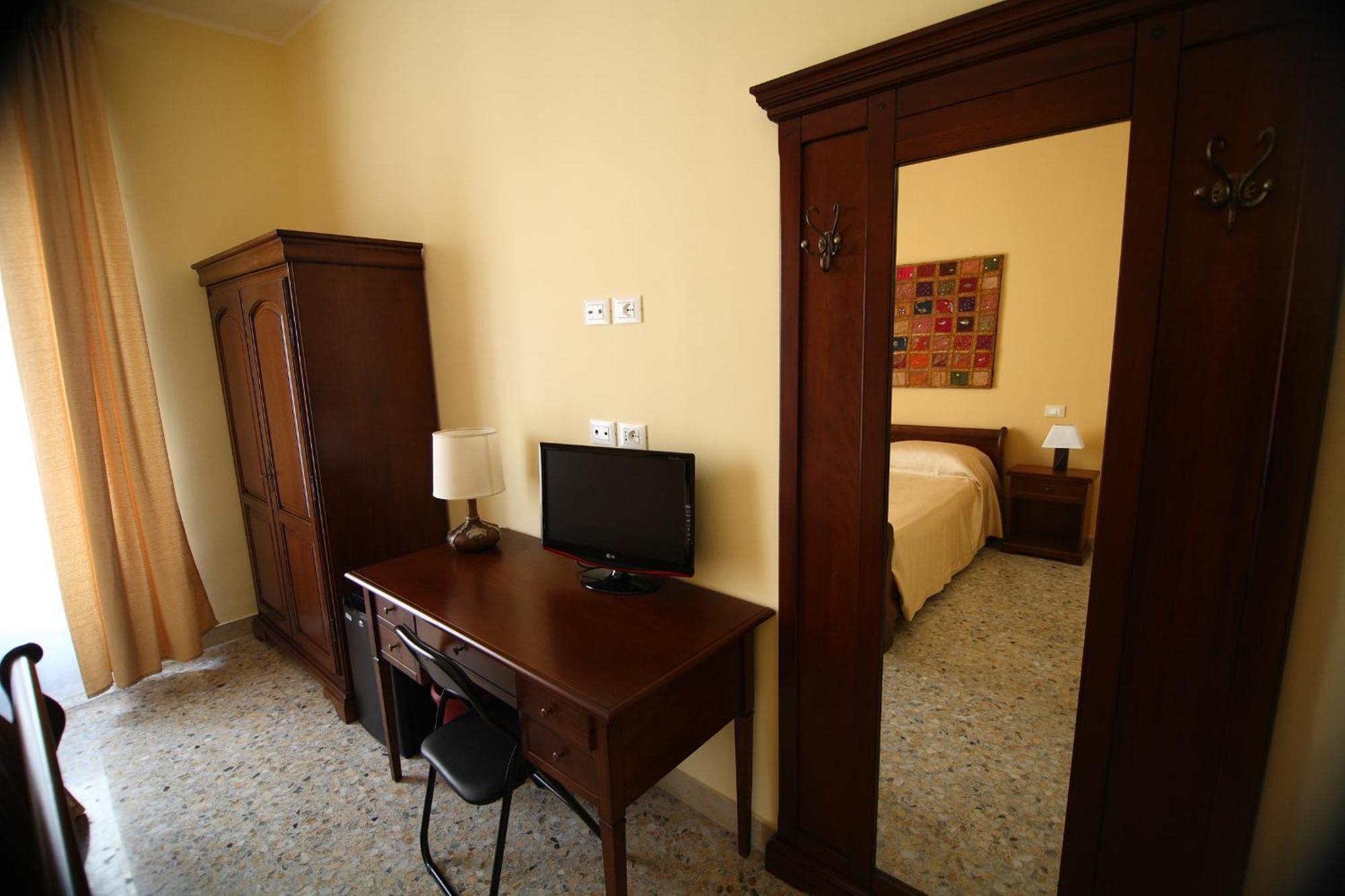 Abacus Hotel Reggio di Calabria Bagian luar foto